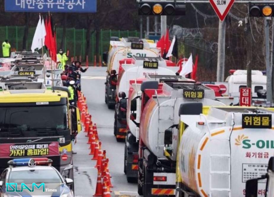 South Korea Truckers Strike Enters Fifth Day; No Deal Reached in Govt. Talks