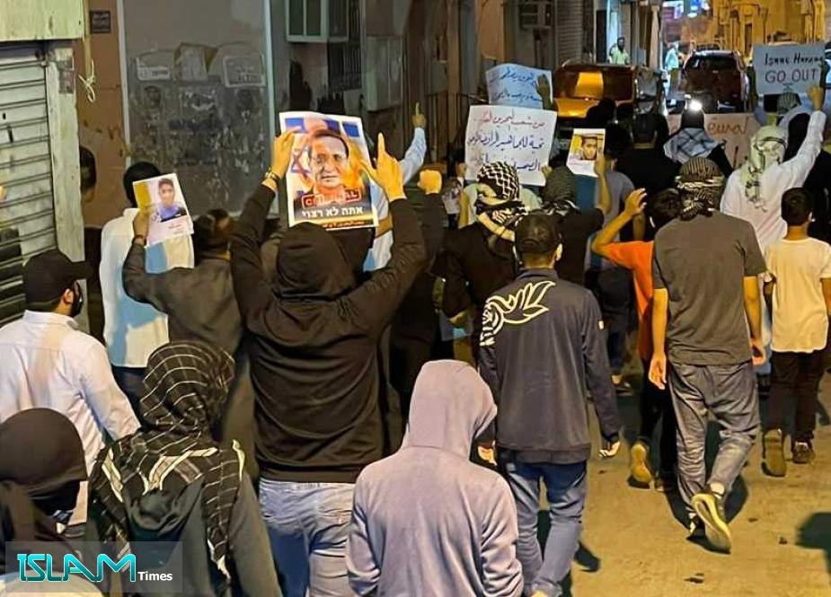 Bahrainis Protest Herzog Visit by Chanting Death To ‘Israel’
