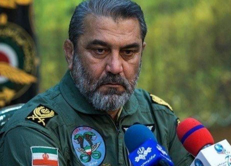 قائد طيران الجيش الإيراني يعلن بدء تصميم وتصنيع المروحية الوطنية