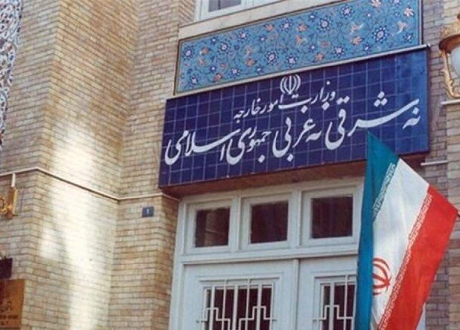 Tehran Memberitahu Barat untuk Berhenti Menerima Teroris Anti-Iran