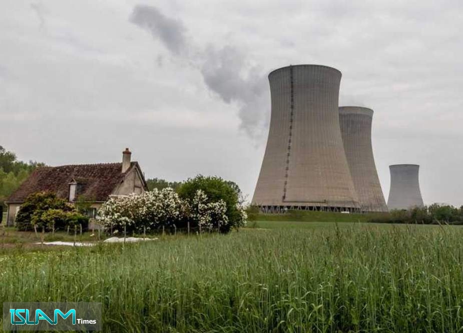 Électricité De France Ups Nuclear Power as Parts of Paris Plunge into Darkness