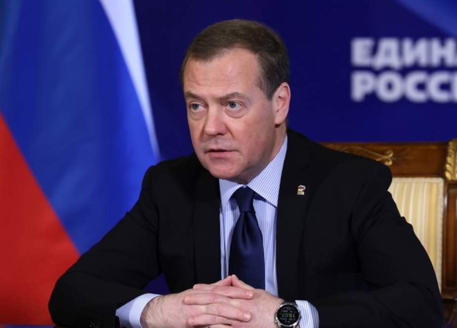 Mantan Presiden Rusia Memprediksi Aliansi Militer Anti-AS Baru