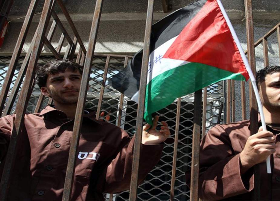 الأسرى الفلسطينيون .. انتهاكاتٌ ‘‘إسرائيلية‘‘ تصل إلى حد الإعدام