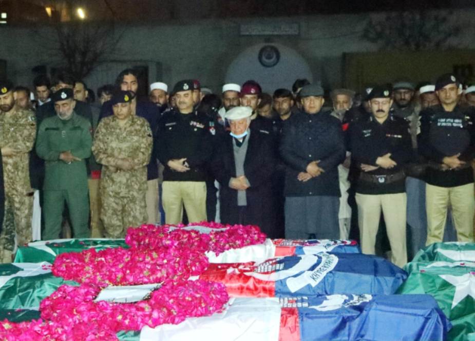 پشاور دھماکہ کے شہید پولیس اہلکاروں کی نماز جنازہ ادا کردی گئی