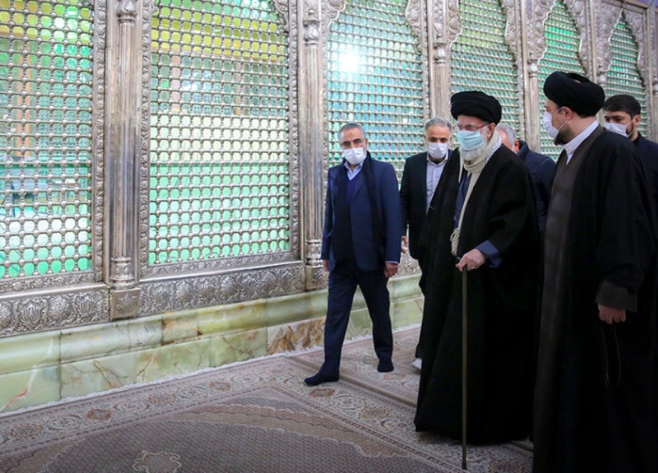 رہبر معظم انقلاب کی مرقد امام خمینی رہ پر حاضری