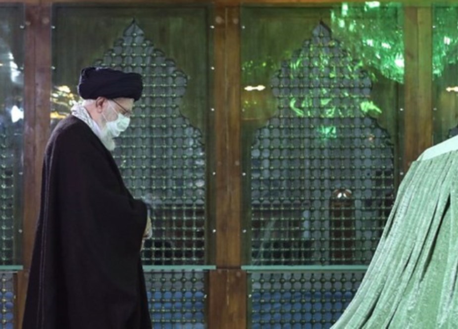 رہبر معظم انقلاب کی مرقد امام خمینی رہ پر حاضری