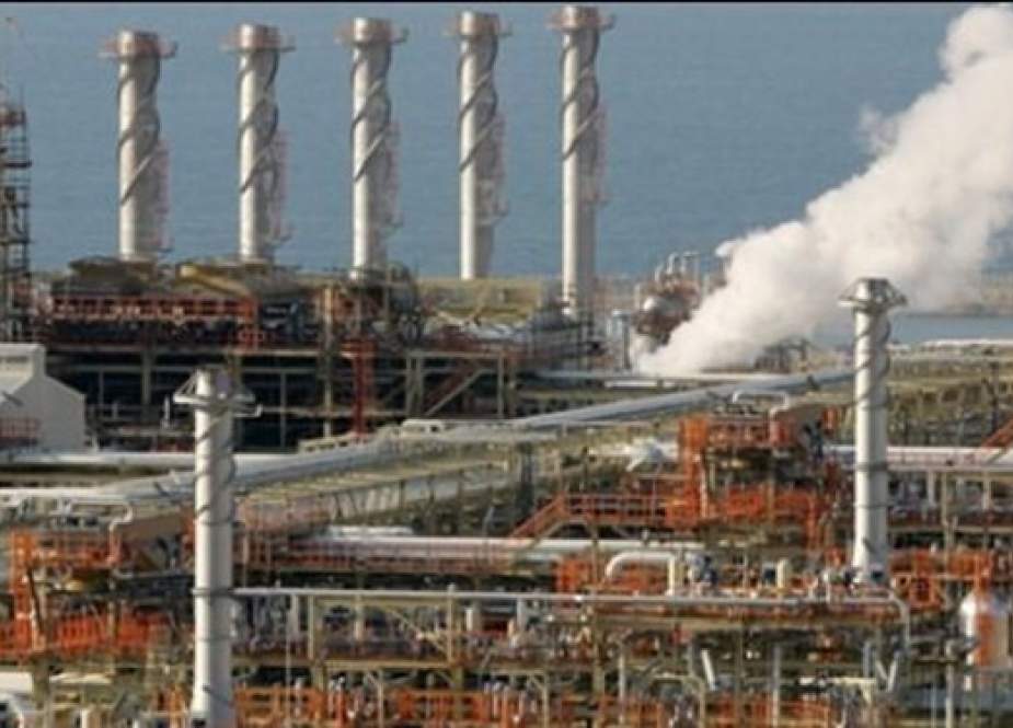 قطاع البتروكيماويات في ايران بعد الثورة الاسلامية ... نمو بمقدار 59 ضعفا
