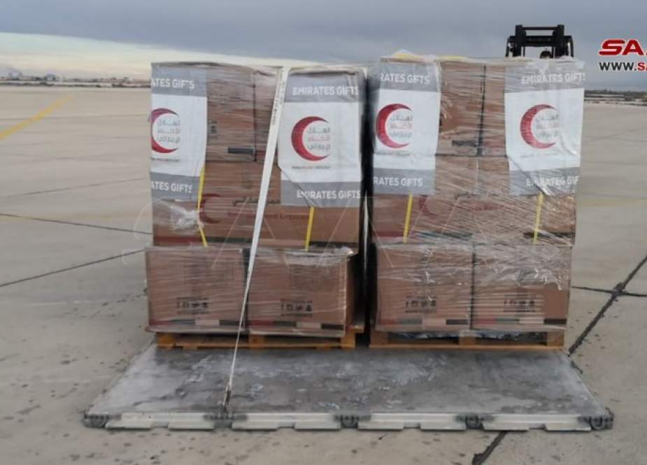 طائرة إماراتية تصل دمشق محملة بالمساعدات للمتضررين جراء الزلزال