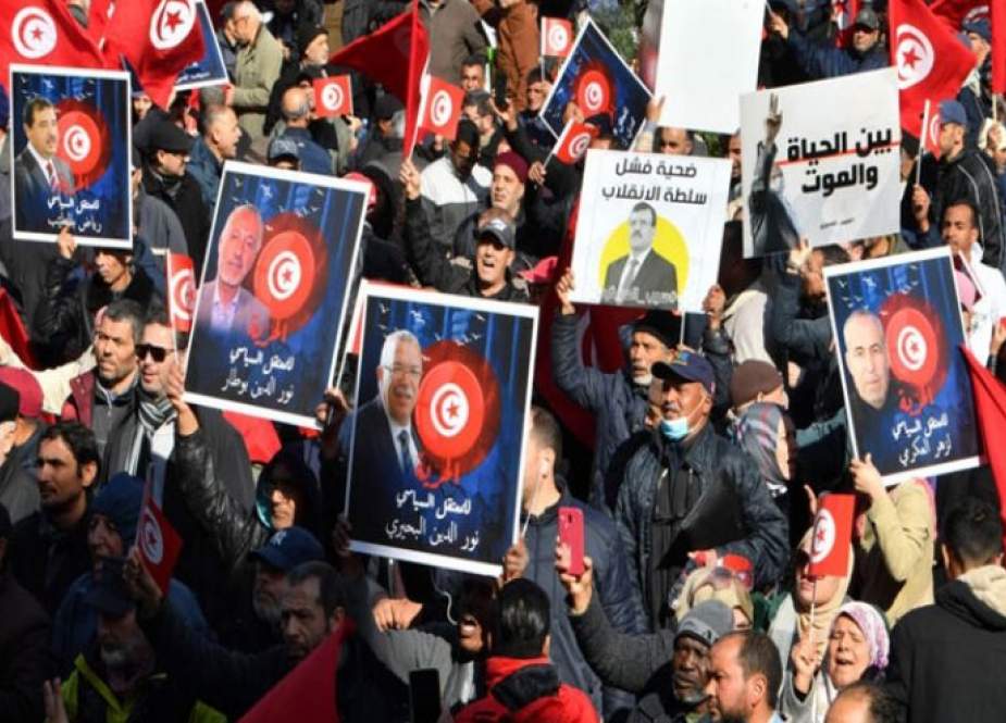 وقفات احتجاجية جديدة في تونس تندد بحملة اعتقالات