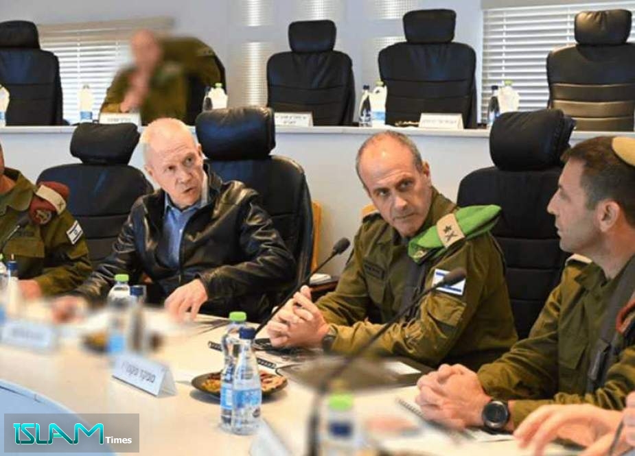 ‘Israeli’ War Minister Holds Security Meeting After Roadside Blast