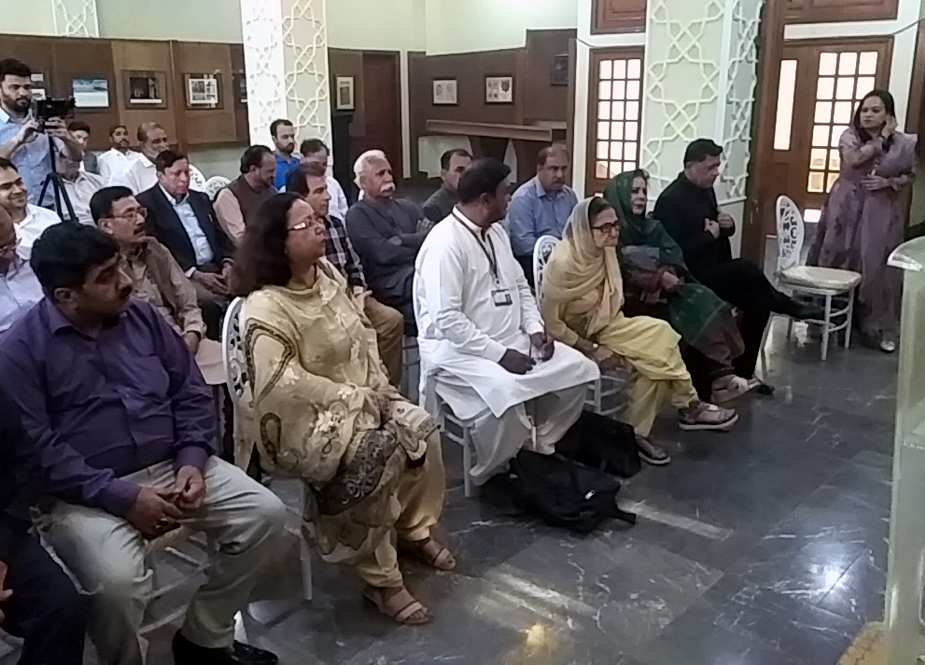 کراچی، ایرانی خانہ فرہنگ میں فارسی مثنوی کے عظیم شاعر حکیم نظامی گنجوی کی یاد میں ادبی نشست