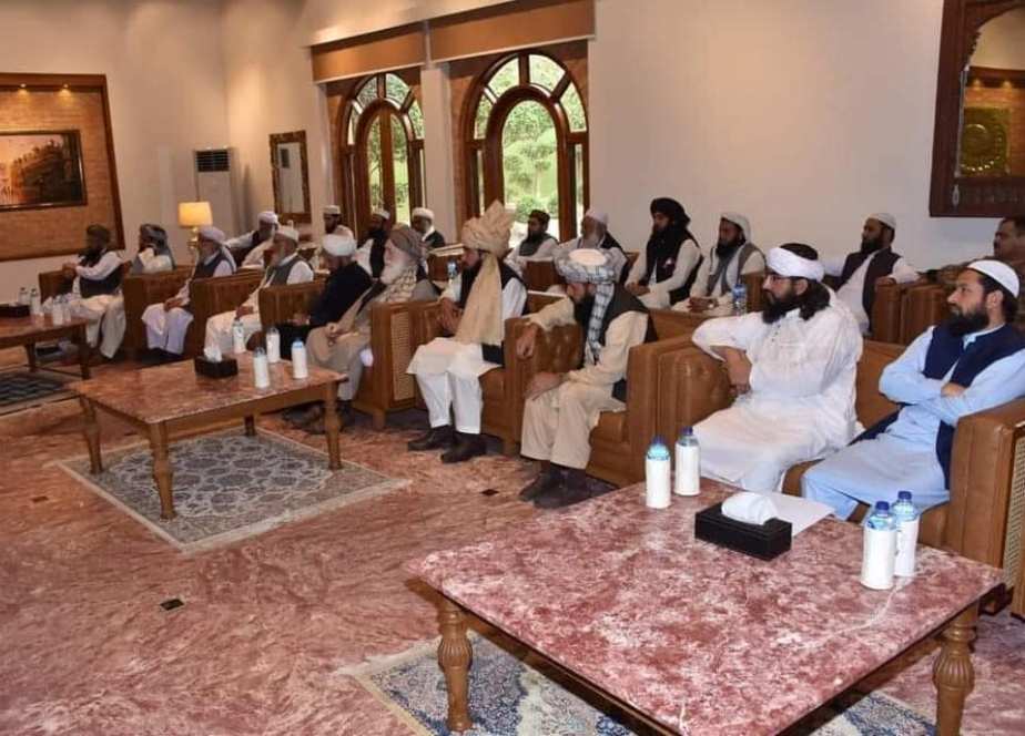 کور کمانڈر پشاور لیفٹیننٹ جنرل حسن اظہر حیات کی شیعہ، سنی علمائے کرام کی ملاقات