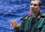 قائد القوة البحرية للحرس الثوري يتفقد جزر نازعات في الخليج