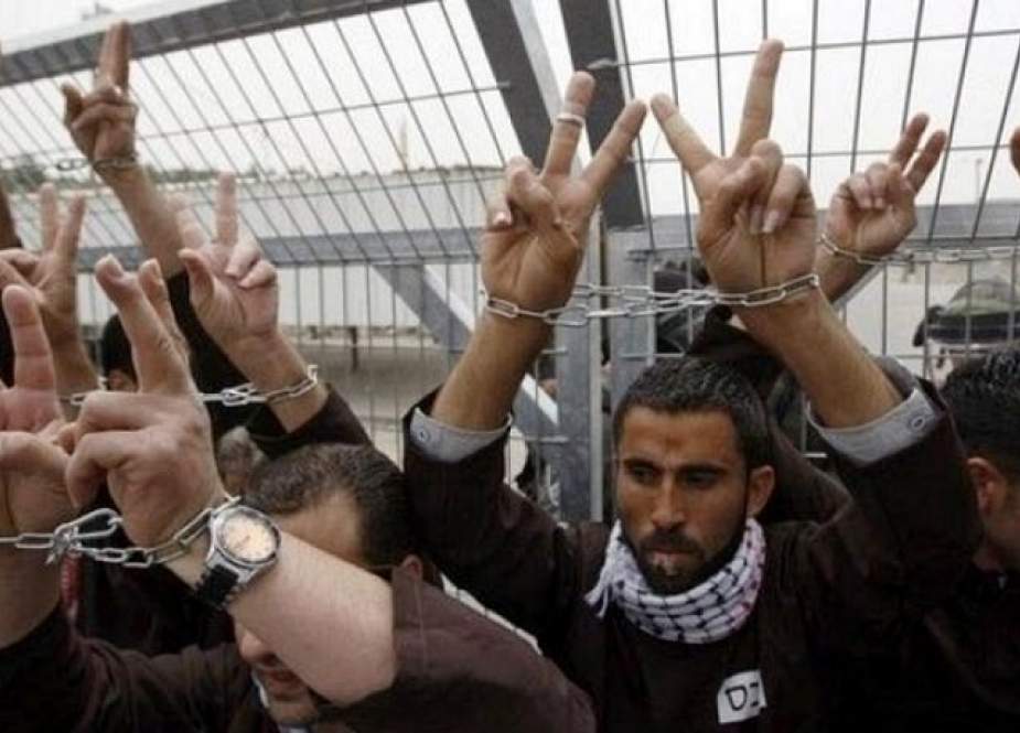 الفصائل الفلسطينية تحذّر إدارة سجون الاحتلال