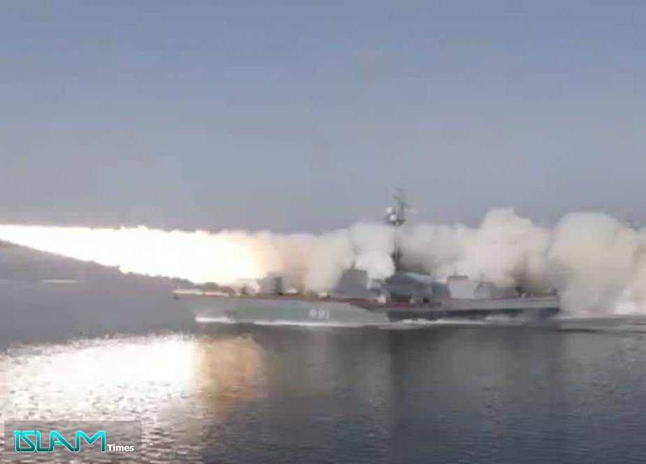 Russian Navy Test-fires Supersonic Missiles, Destroys ’Enemy’ Target in Sea of Japan