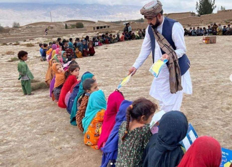 طالبان نے بچیوں کو مفت تعلیم اور کتب دینے والے سماجی کارکن کو گرفتار کرلیا