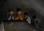 Gaza: Warga Palestina Menjaga Anak-Anak, Hal-Hal yang Perlu Dekat Saat Pengeboman “Israel”.