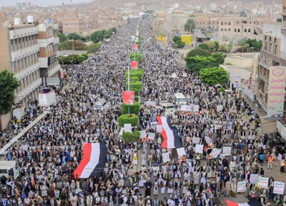 اليمنيون يخرجون في مسيرات في ‘‘يوم الصرخة بوجه المستكبرين‘‘