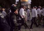Dijaga oleh Pasukan Pendudukan, Pemukim Israel Kembali Menyerbu Masjid al-Aqsa
