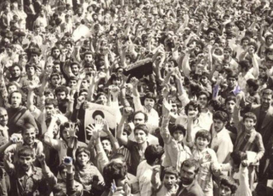 انتفاضة 15 خرداد الملحمية.. نقطة بداية الثورة الاسلامية في ايران