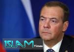 Medvedev: Qərbin ümidsizliyi Zelenskinin həyatı bahasına başa gələ bilər