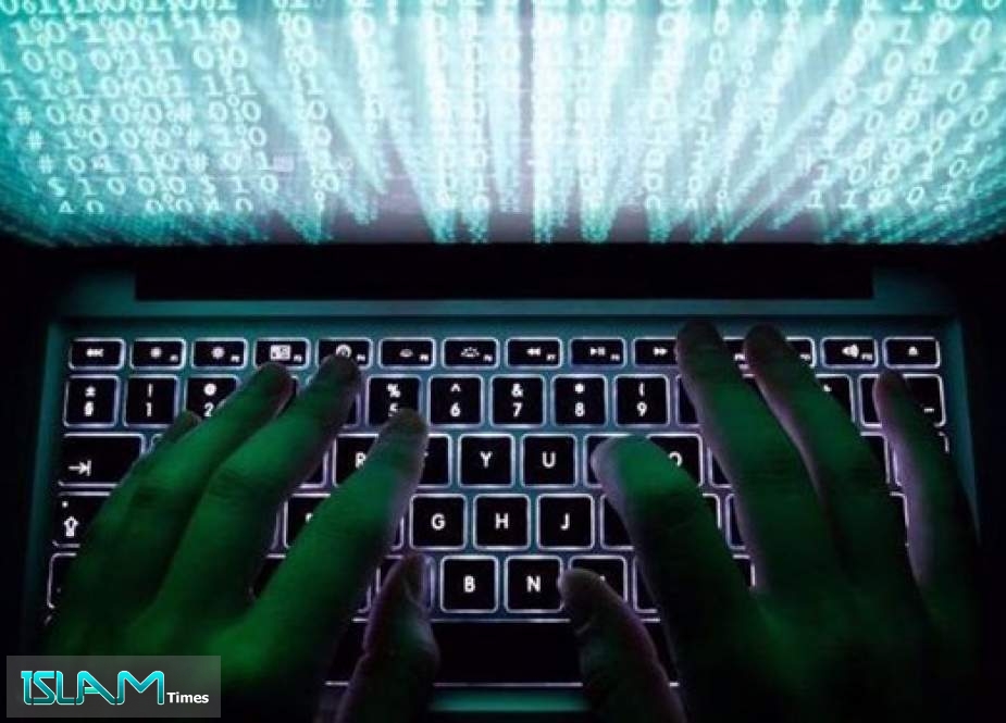 Report: US Spy Agencies Buy, Sell Huge Amounts of Data on Americans Available Online Report: US Spy Agencies Buy, Sell Huge Amounts of Data on Americans Available Online