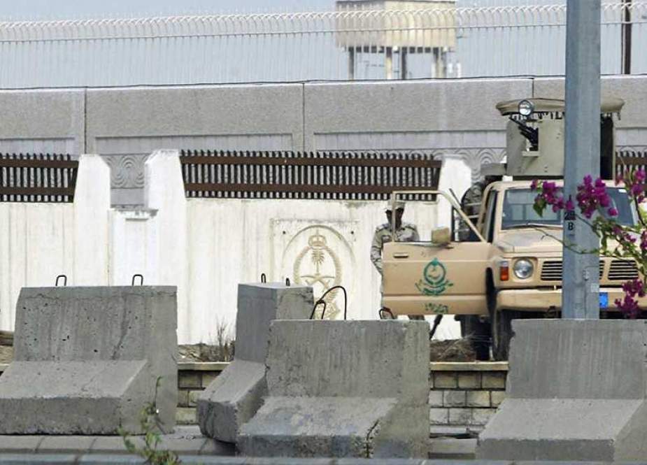 Могила евы джидда. Посольство США Аравии в Ташкенте. Посольство Саудовской Аравии в США внутри.