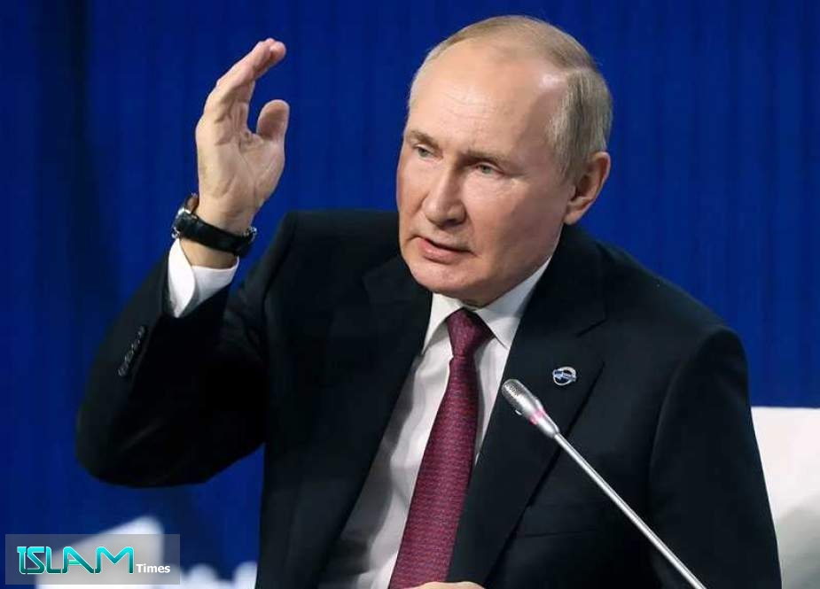 Putin: West Destroying Global Economic System