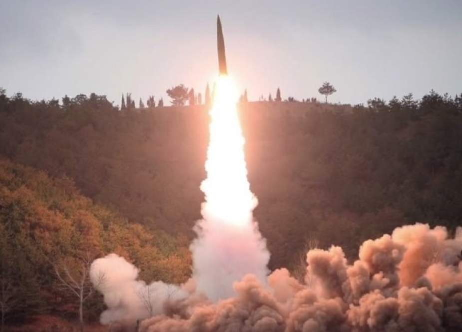 كوريا الشمالية تختبر صاروخين باليستيين باتجاه بحر اليابان