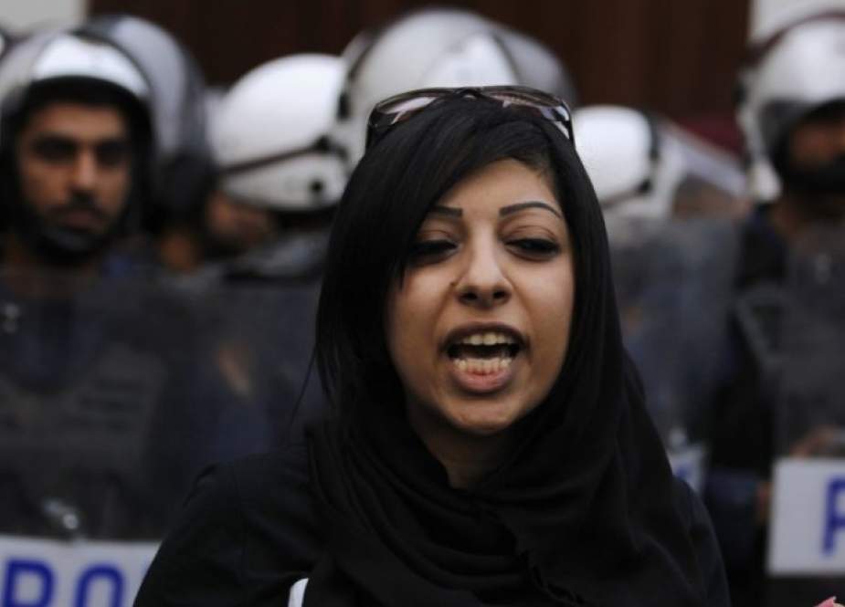 ناشطة حقوقية بحرينية تواجه خطر الاعتقال عند وصولها للمنامة
