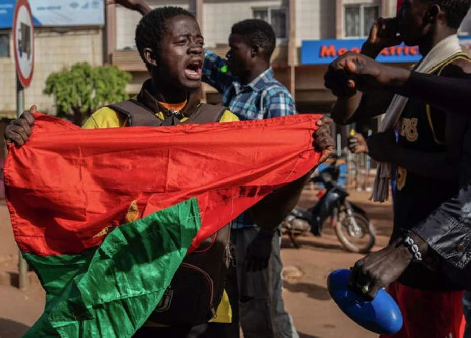 Fransa hərbi attaşesi Burkina-Fasodan qovulur