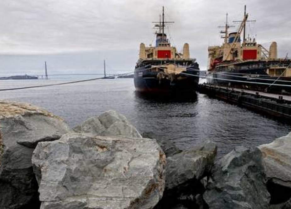 Pertama; Rusia Mengirimkan LNG ke Tiongkok lewat Arktik 