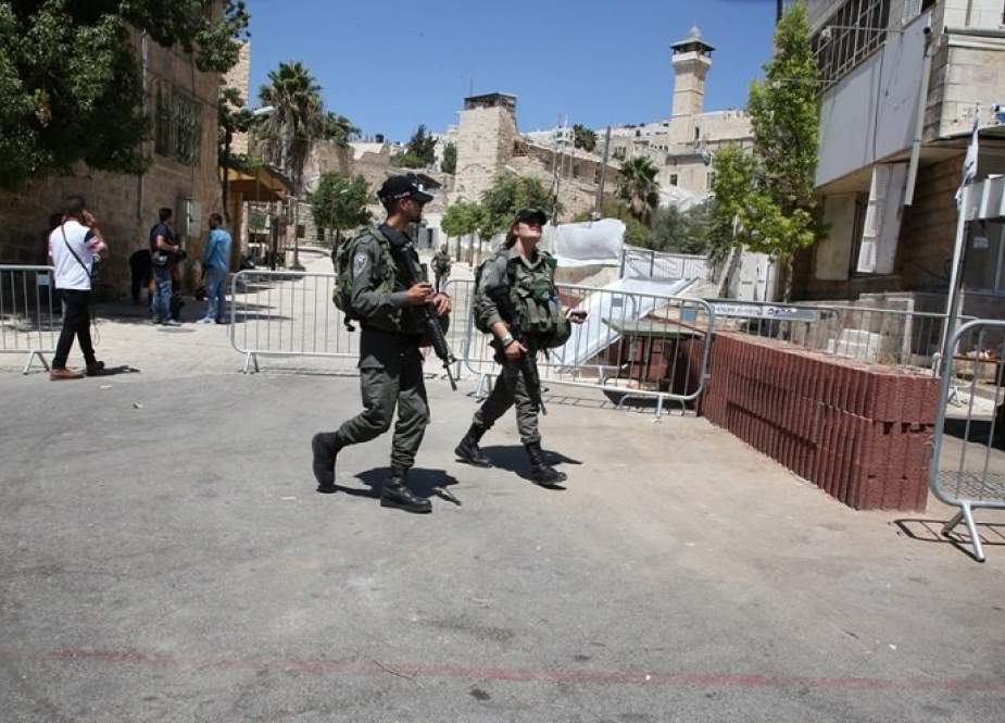 الاحتلال يغلق المسجد الإبراهيمي أمام المصلين