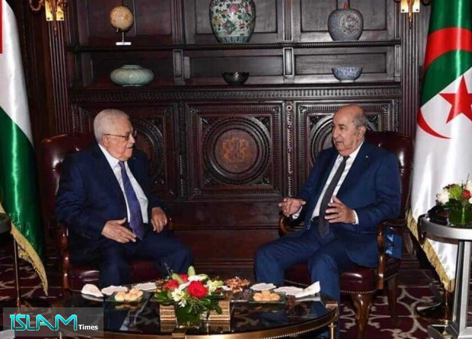 عباس يلتقي تبون ويؤكد: لم نحتج أي شيء إلا وكانت الجزائر سباقة في تقديمه للشعب الفلسطيني