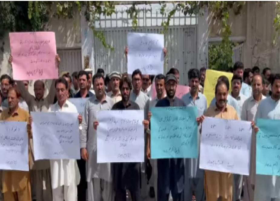 پاراچنار، آل ٹیچرز ایسوسی ایشن کا مطالبات کے حق میں احتجاجی مظاہرہ