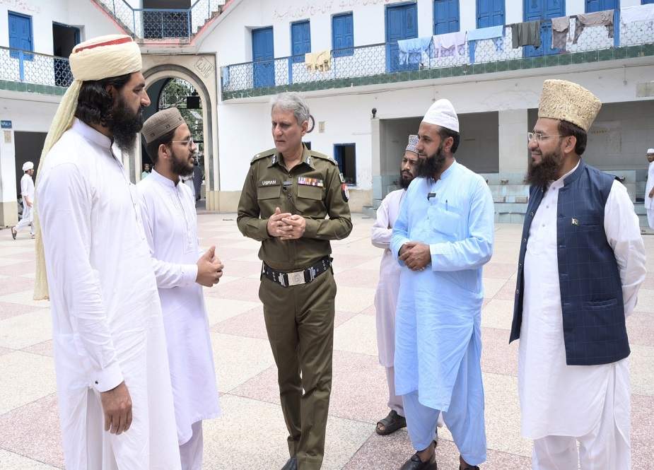 آئی جی پنجاب عثمان انور کا لاہور میں جامعہ نعیمیہ کا دورہ