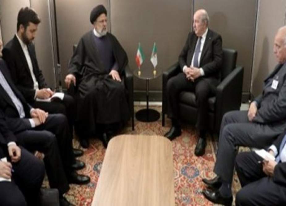 رئیسي: ينبغي تطوير العلاقات بين ایران و الجزائر