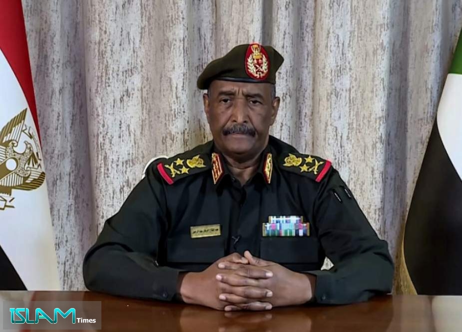 البرهان يعلن رفضه مشاركة أطراف من خارج السودان في المفاوضات