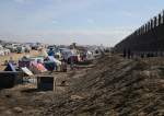 Palestinians set up a camp near the border of Egypt