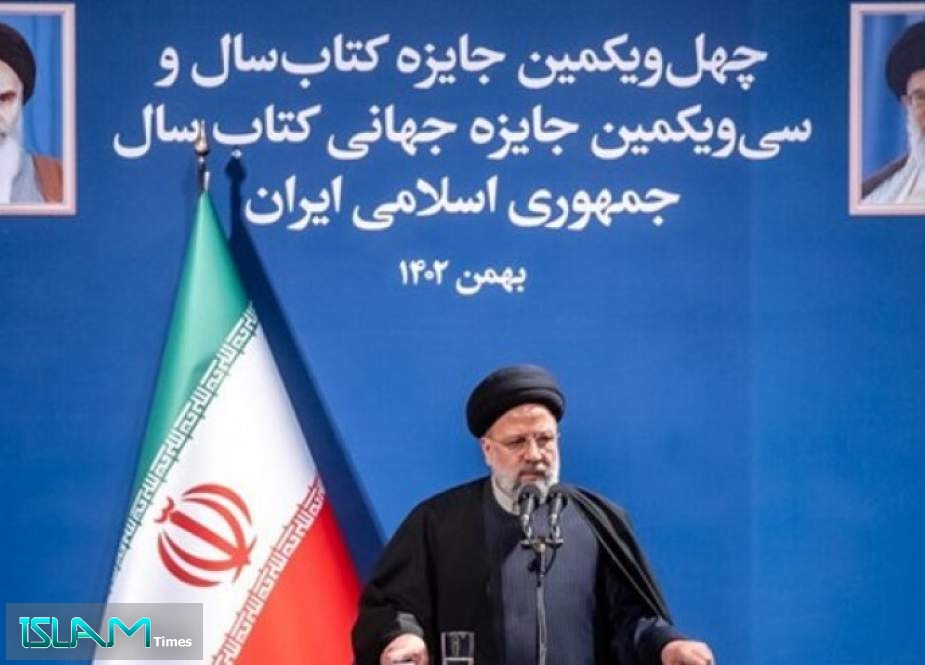 الرئيس الإيراني يوجه رسالة للمثقفين مفادها..