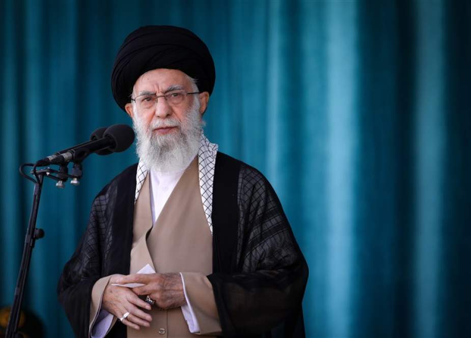 قائد الثورة الاسلامية: تأثير الإعلام على العدو أكثر من الصواريخ والمسيرات